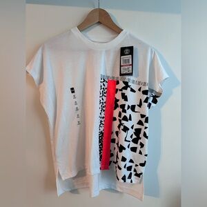 Nike T-shirt. Brand new. Size XS